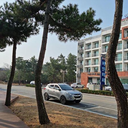 Pine Beach Yangyang Bagian luar foto