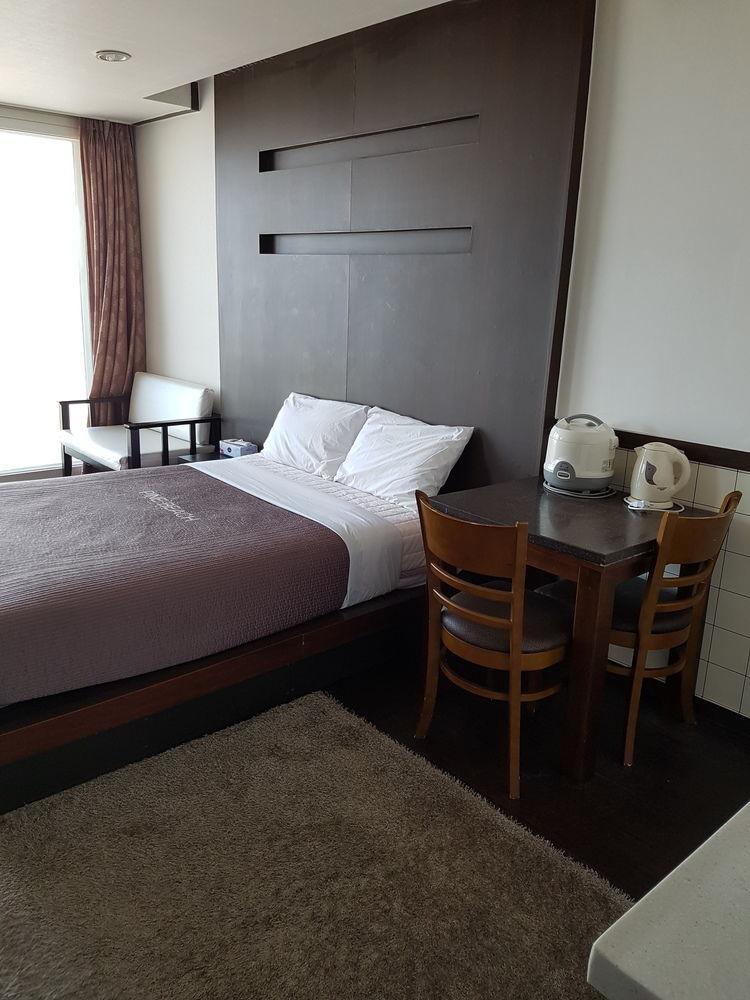 Pine Beach Yangyang Bagian luar foto