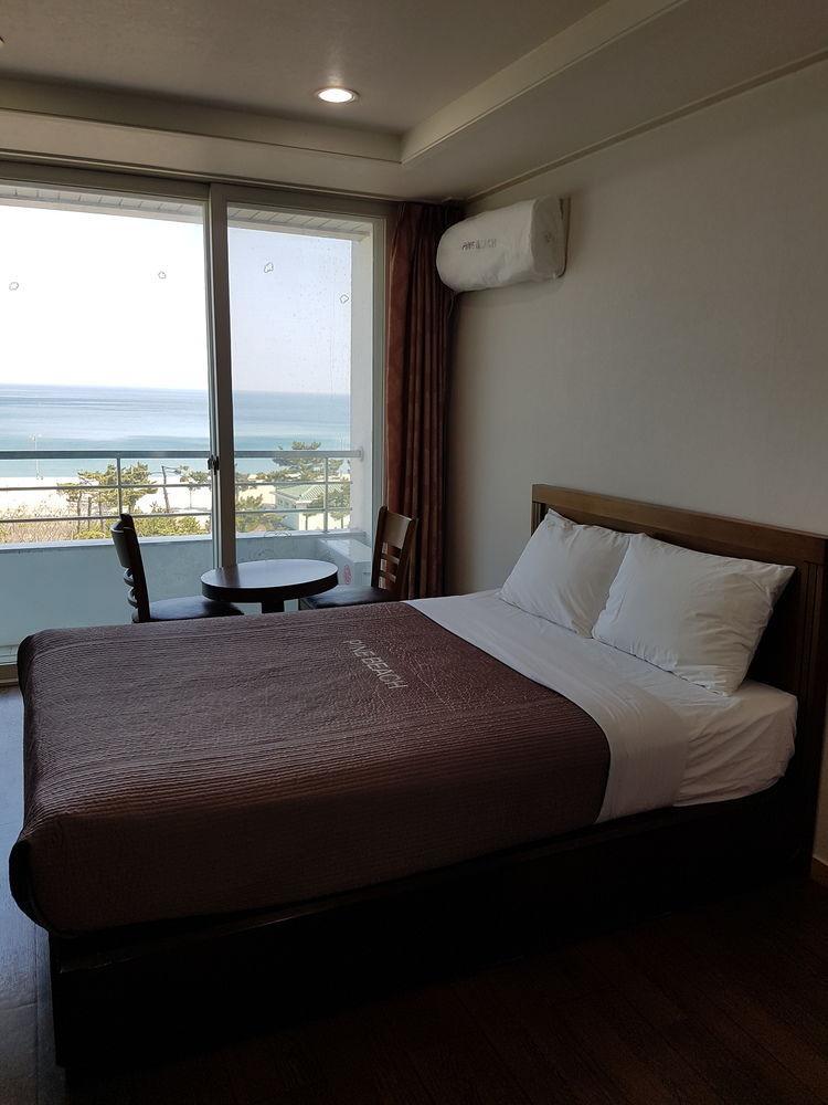 Pine Beach Yangyang Bagian luar foto