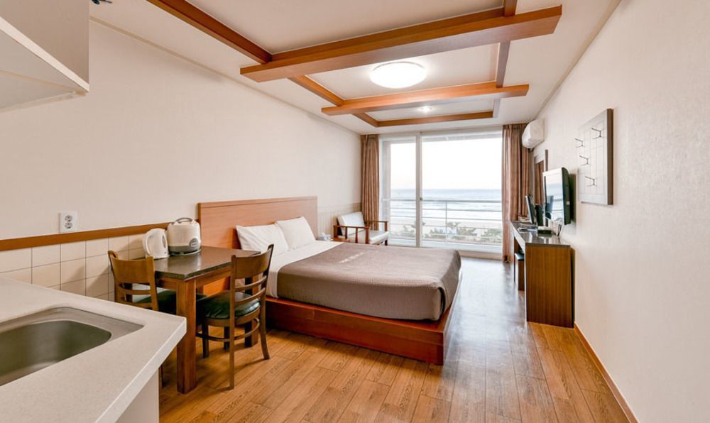Pine Beach Yangyang Bagian luar foto