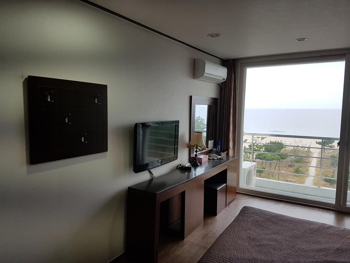 Pine Beach Yangyang Bagian luar foto