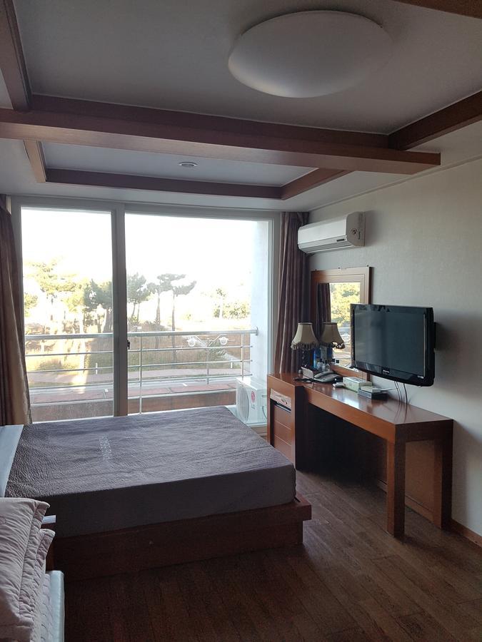 Pine Beach Yangyang Bagian luar foto