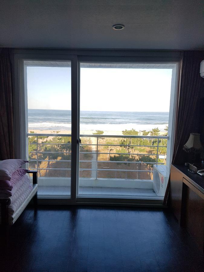Pine Beach Yangyang Bagian luar foto